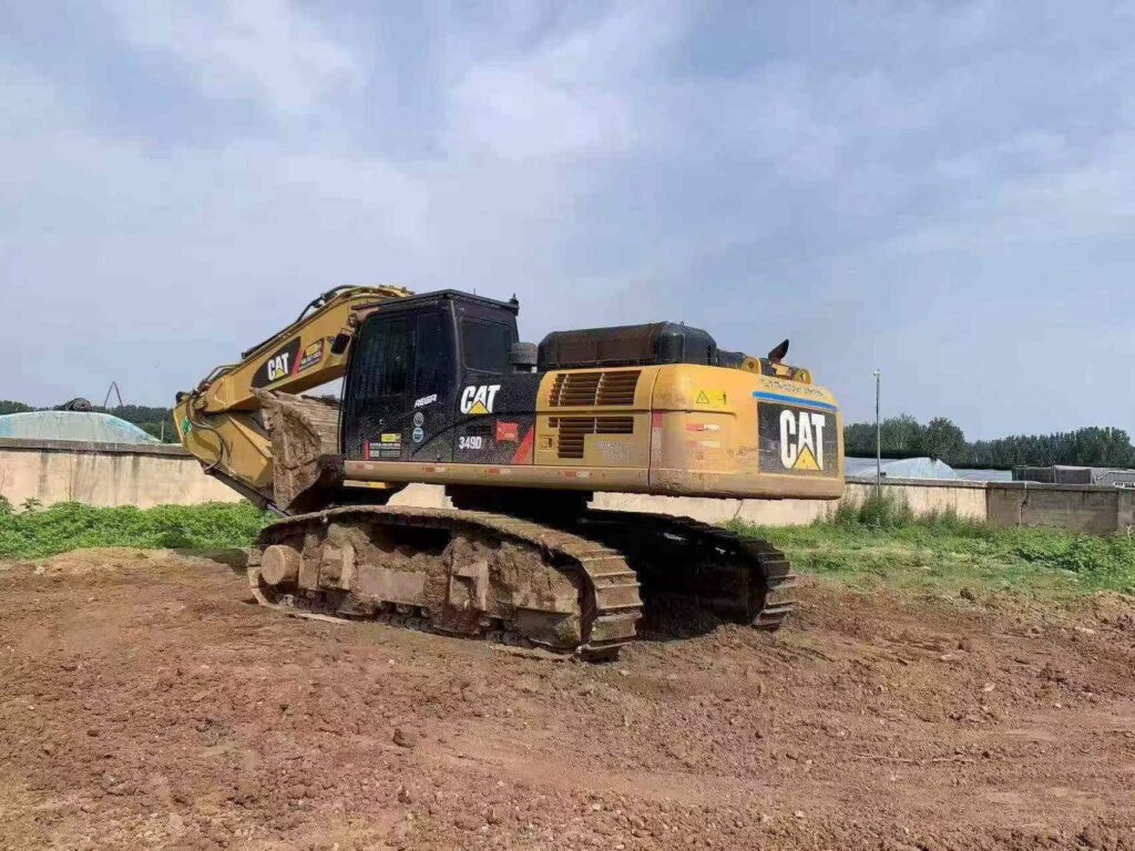 CAT 340D2L used excavator photo 2