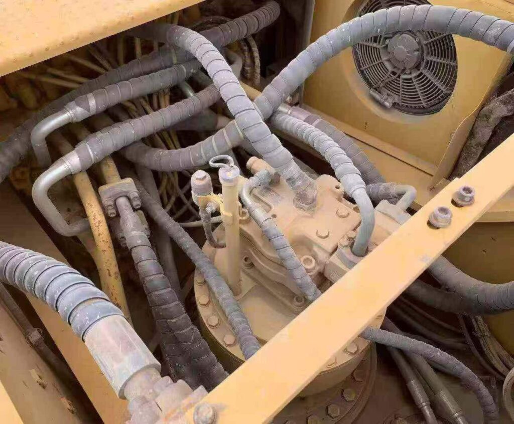CAT 340D2L used excavator photo 5