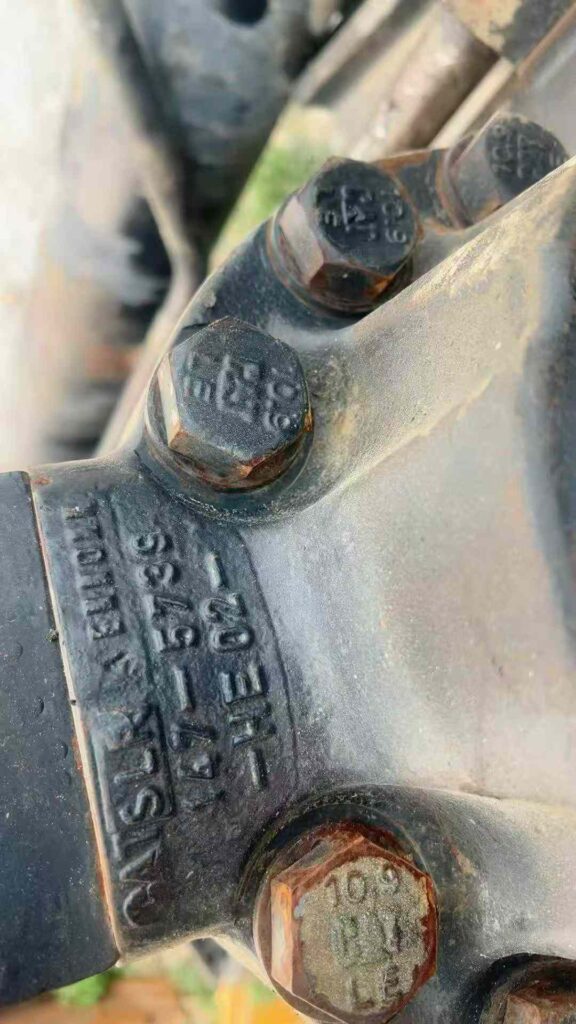 CAT 349 Excavator Bucket spare parts photo 5