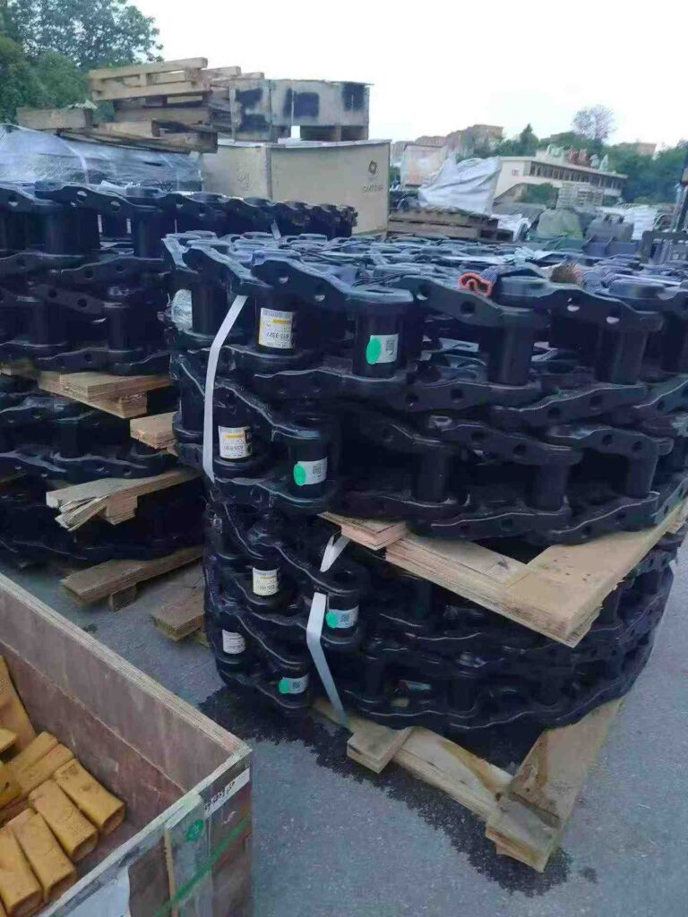 CAT 349, CAT 352 Track Chain Assembly spare parts photo 2