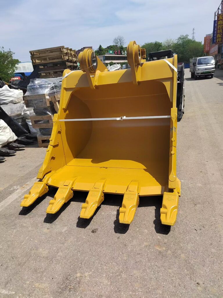 CAT 349 Excavator Bucket spare parts photo 1
