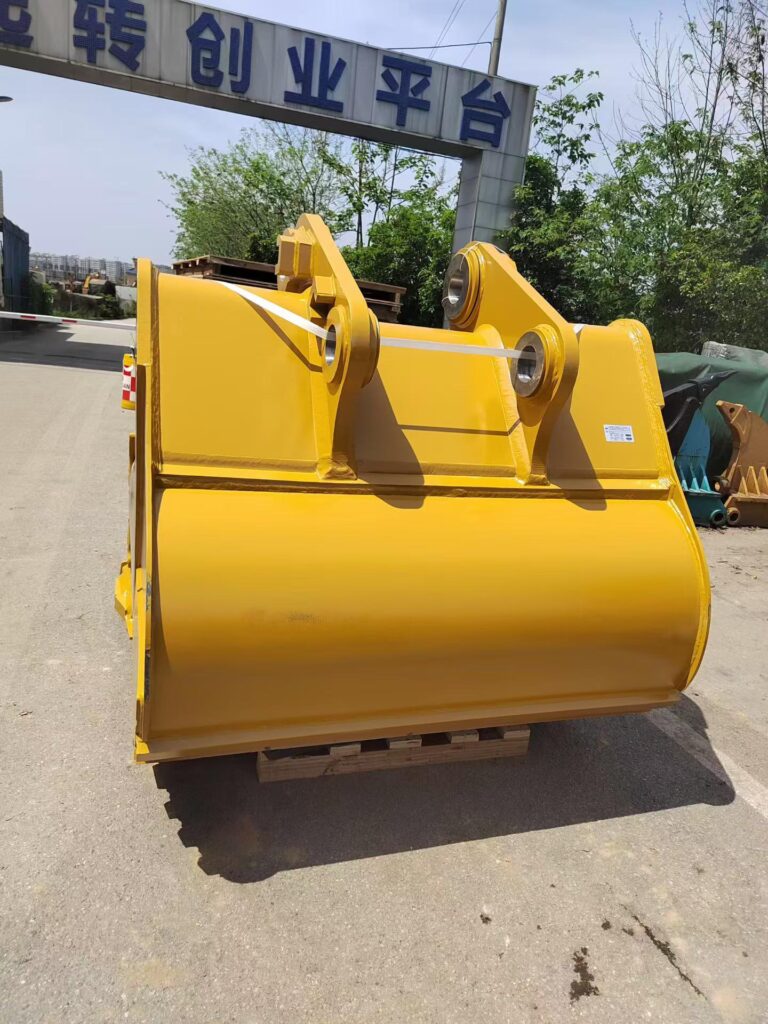 CAT 349 Excavator Bucket spare parts photo 3
