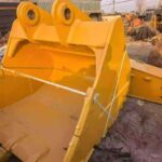 CAT 349 Excavator Bucket spare parts photo 4