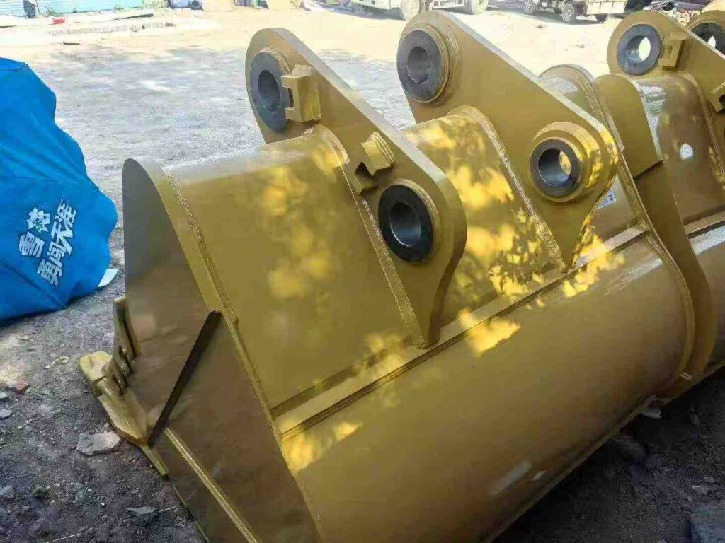 CAT 349 Excavator Bucket spare parts photo 5