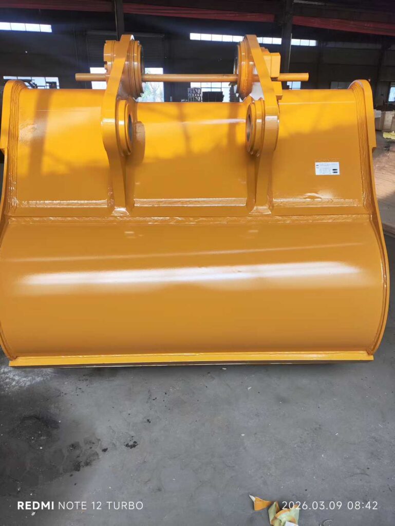 CAT 349 Excavator Bucket spare parts photo 3