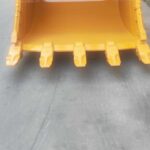 CAT 349 Excavator Bucket spare parts photo 4