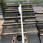 CAT 352 Track Shoe / Track Pad spare parts photo 2