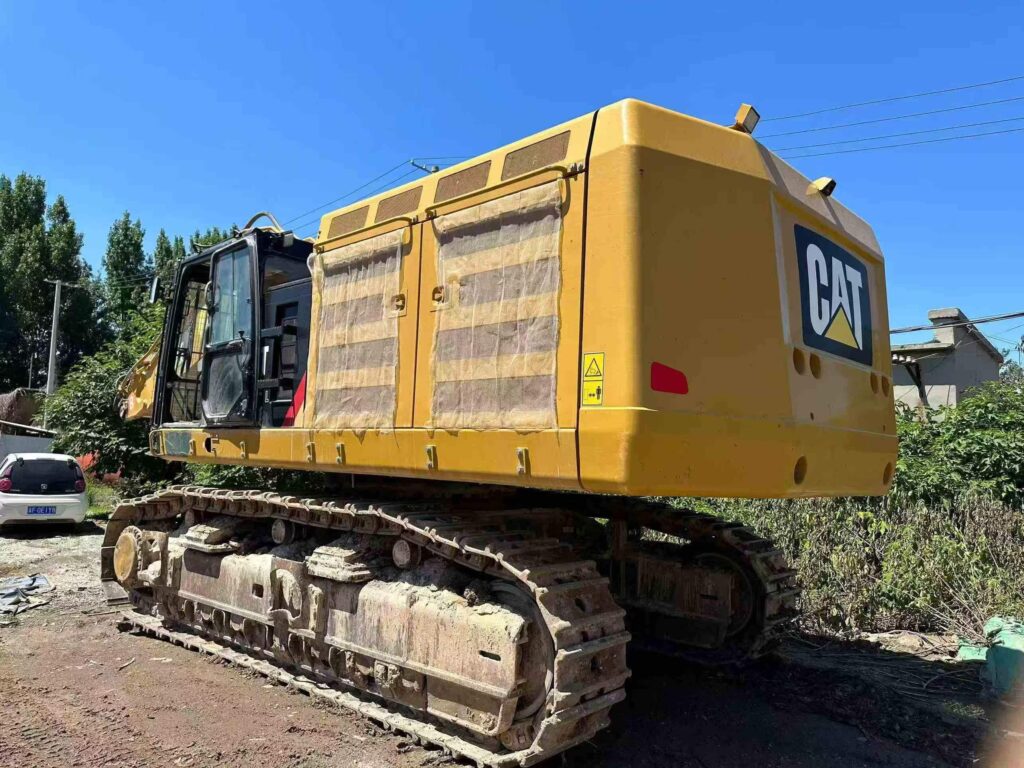 CAT 374 used excavator photo 1