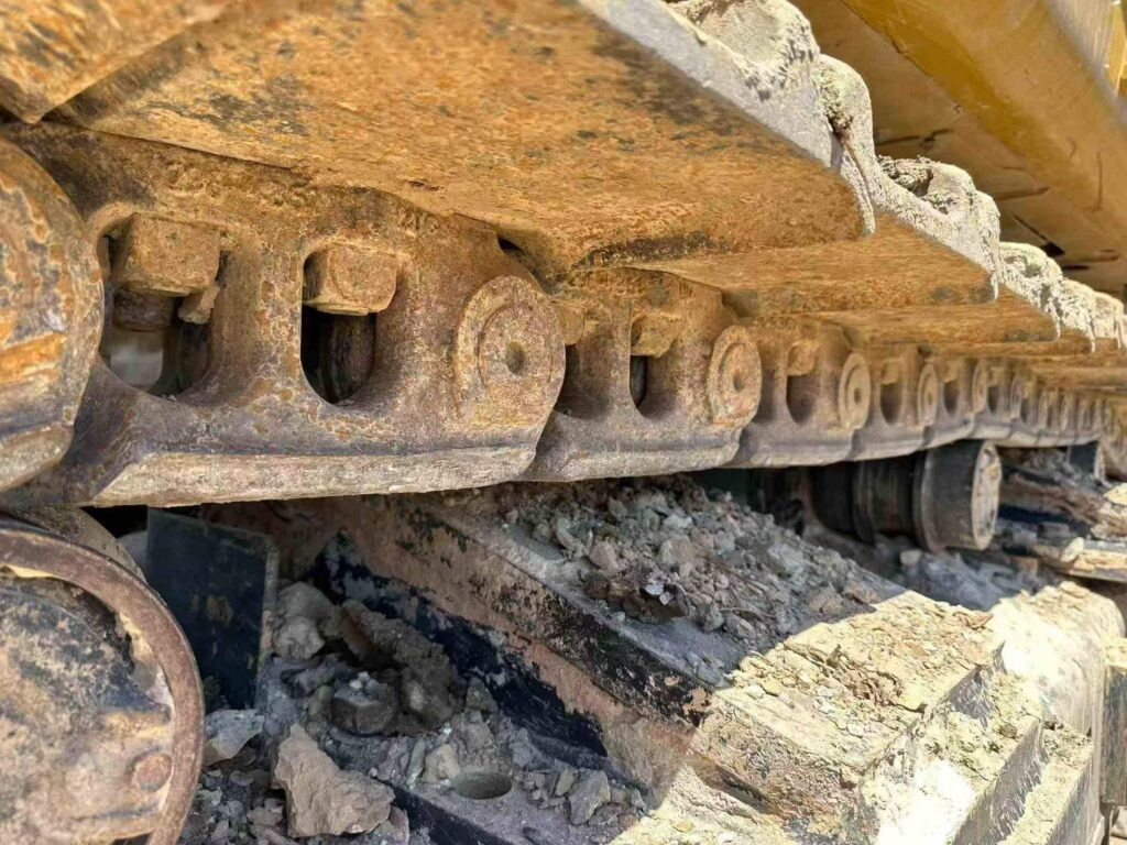 CAT 374 used excavator photo 5