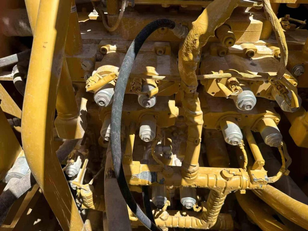 CAT 374 used excavator photo 7