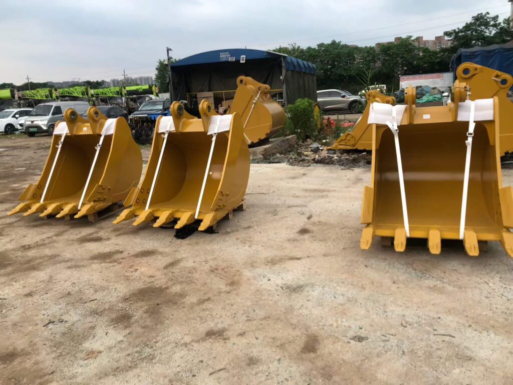 CAT Excavator Bucket spare parts photo 4