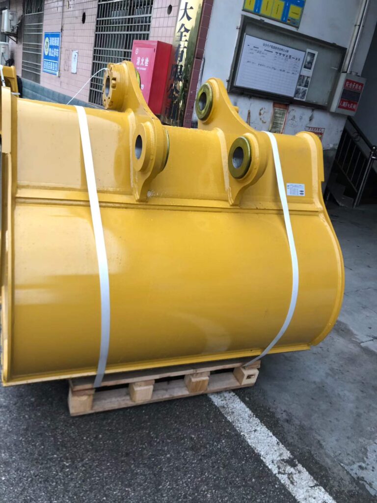 CAT Excavator Bucket spare parts photo 5