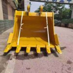 CAT Excavator Bucket spare parts photo 1