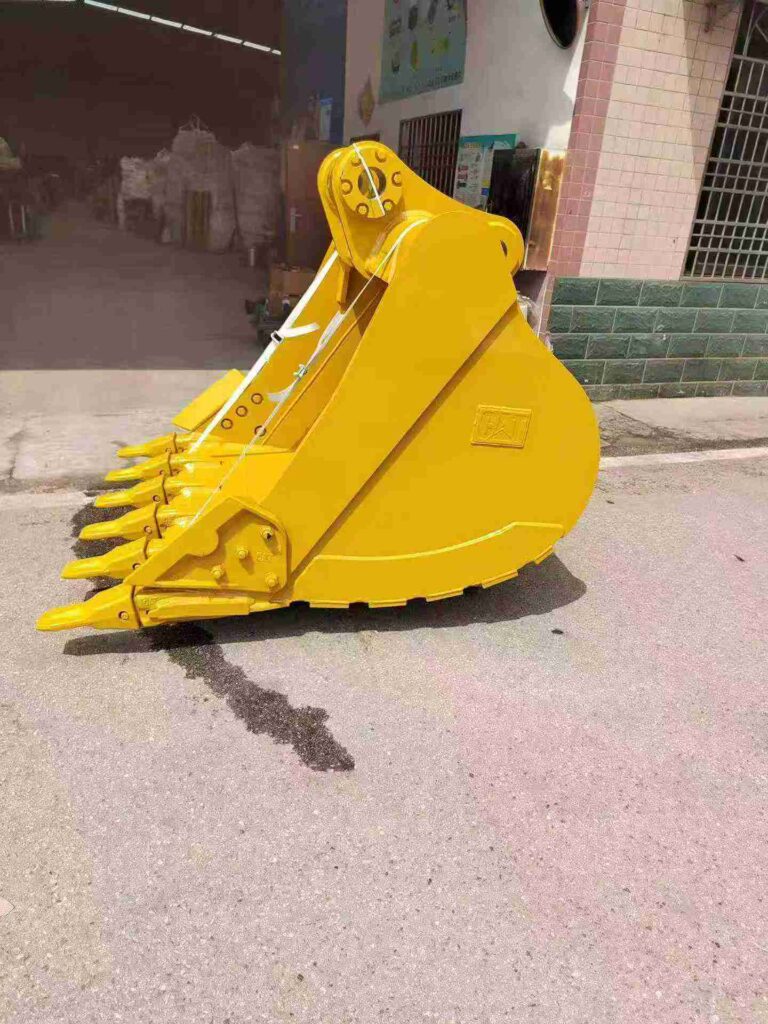 CAT Excavator Bucket spare parts photo 4