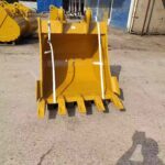 CAT Excavator Bucket spare parts photo 1