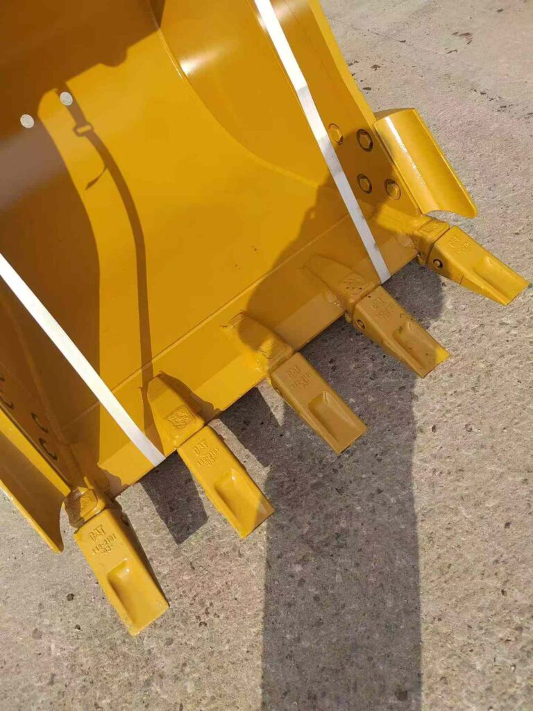 CAT Excavator Bucket spare parts photo 2