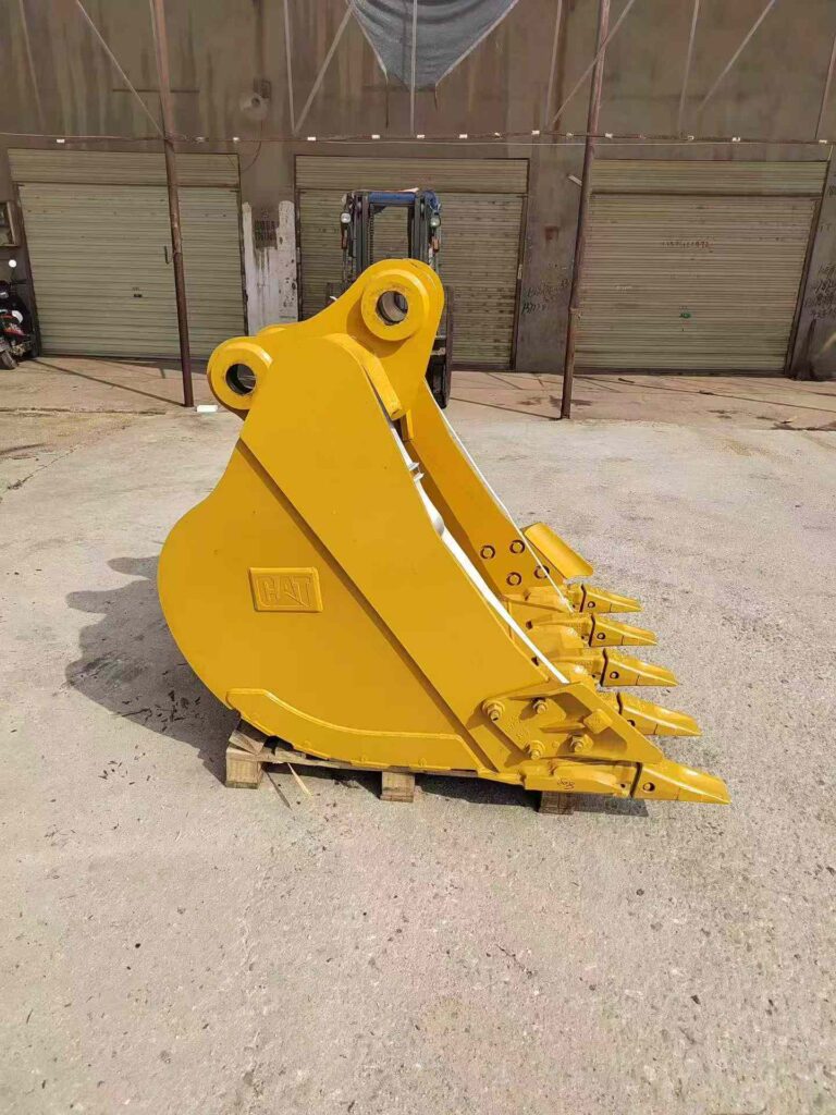 CAT Excavator Bucket spare parts photo 3