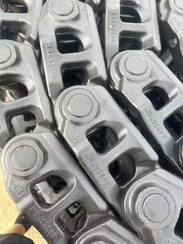 CAT Track Chain Assembly spare parts photo 6