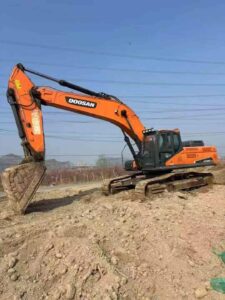 DOOSAN DX380LC used excavator photo 1
