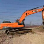 DOOSAN DX380LC used excavator photo 4