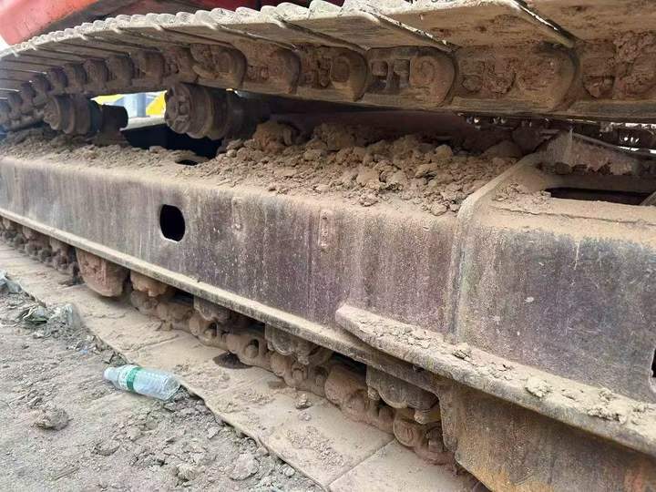 DOOSAN DH225-7 used excavator photo 2
