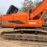 DOOSAN DH225-7 used excavator photo 7