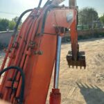 DOOSAN DH225-9 used excavator photo 9