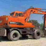 DOOSAN DX150 used excavator photo 2