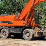 DOOSAN DX210 used excavator photo 4
