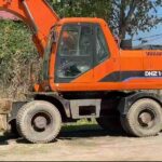 DOOSAN DX210 used excavator photo 5