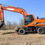 DOOSAN DX210-7W used excavator photo 3