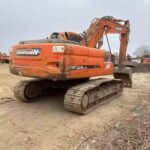 DOOSAN DX225 used excavator photo 3
