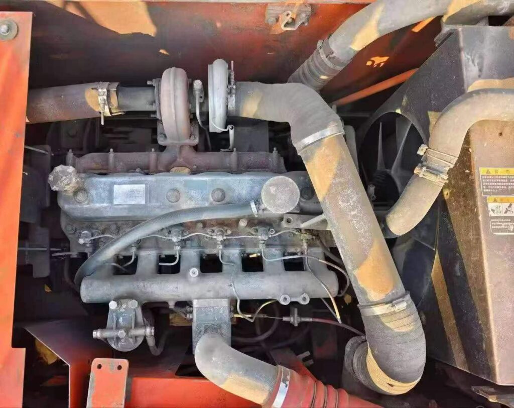 DOOSAN DX225-7 used excavator photo 7