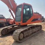 DOOSAN DX225-7 used excavator photo 1