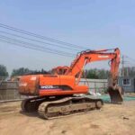 DOOSAN DX225-7 used excavator photo 3