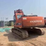 DOOSAN DX225-7 used excavator photo 4
