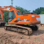 DOOSAN DX225-7 used excavator photo 2
