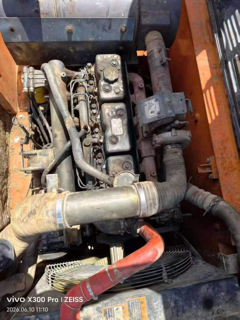 DOOSAN DX260 used excavator photo 7