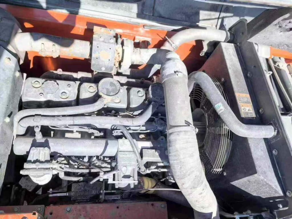 DOOSAN DX260 used excavator photo 6