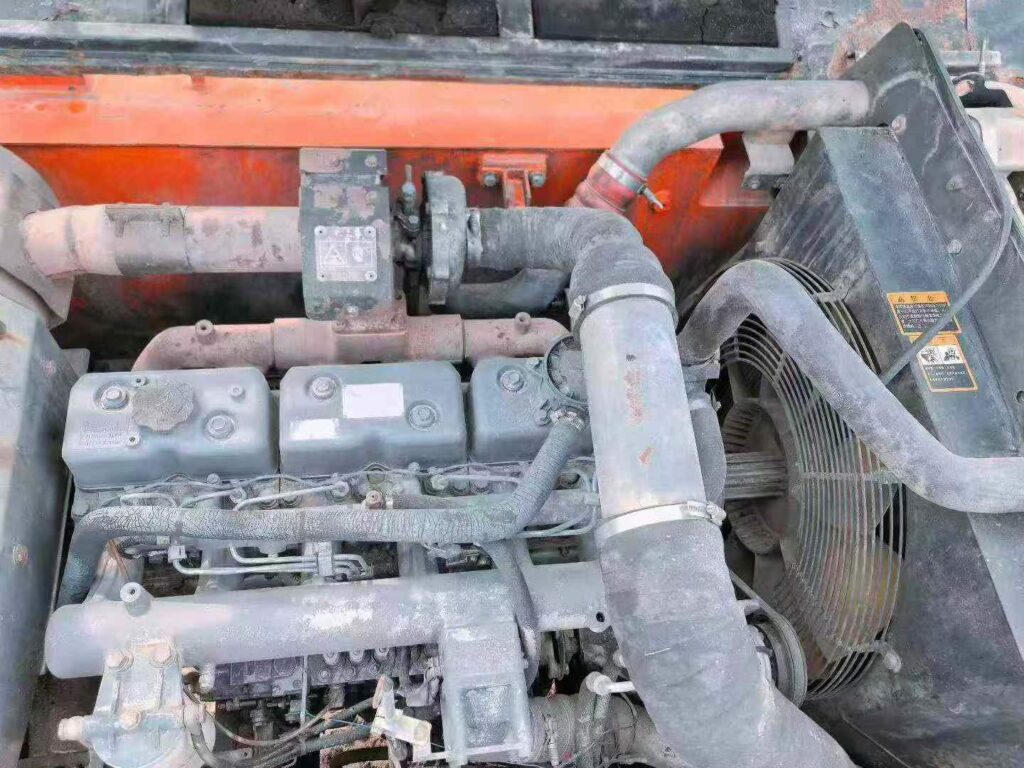 DOOSAN DX260 used excavator photo 7