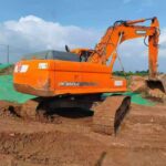 DOOSAN DX260 used excavator photo 3