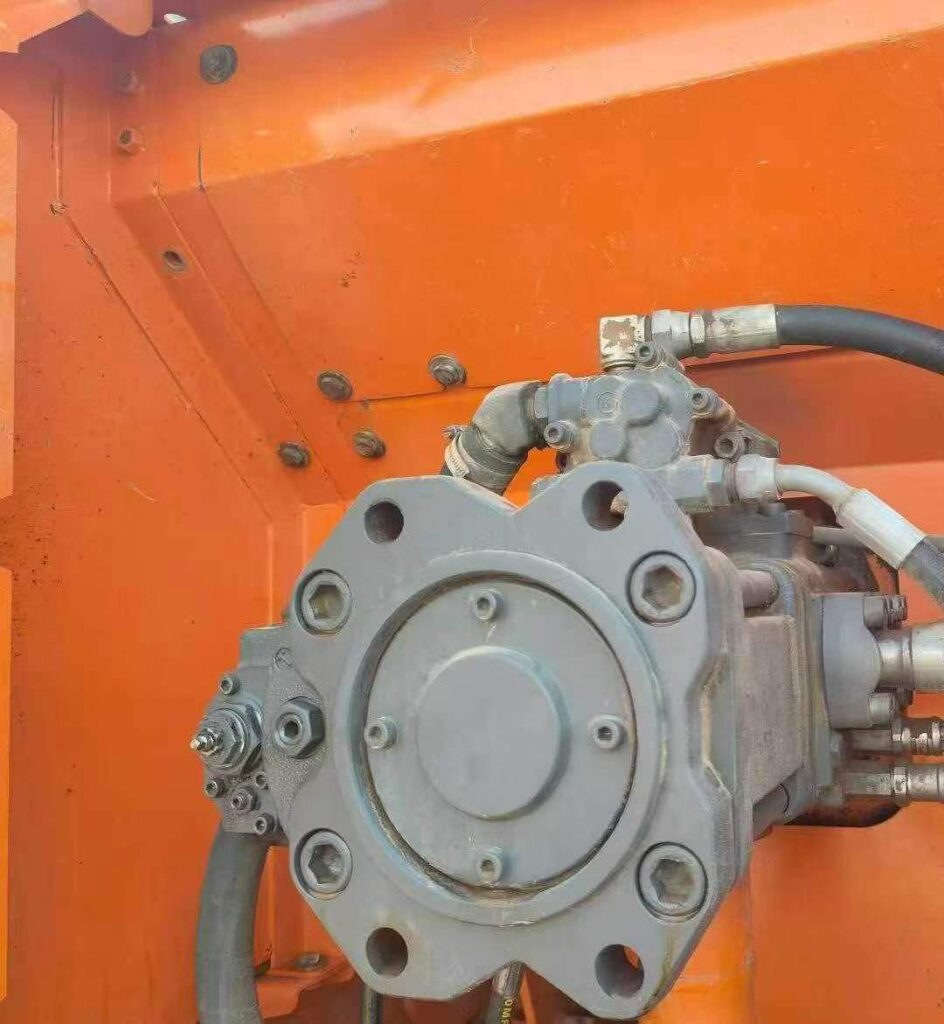 DOOSAN DX260 used excavator photo 5