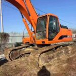 DOOSAN DX300-7 used excavator photo 2