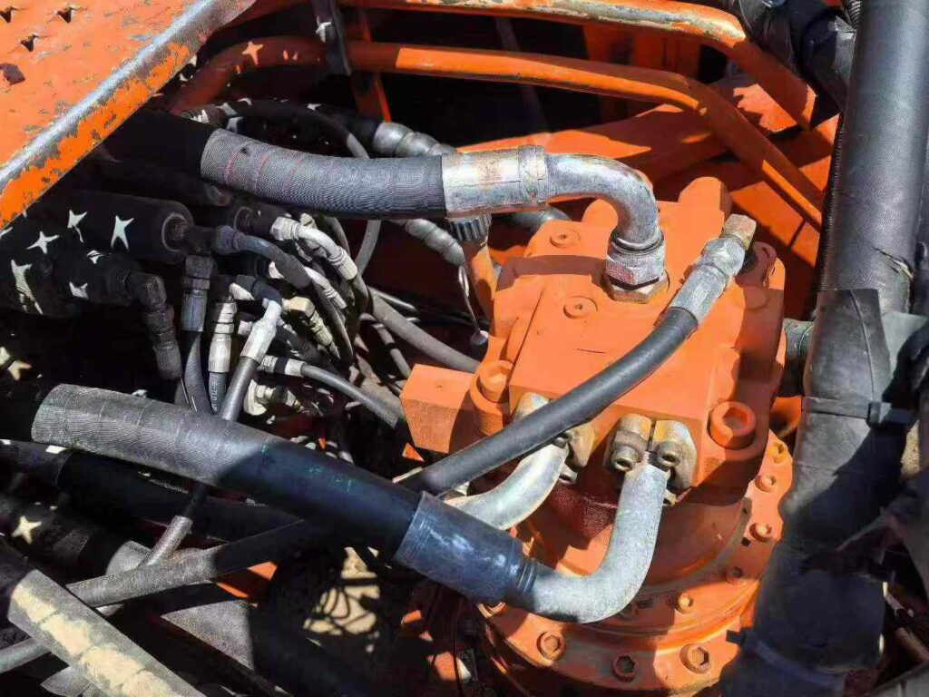 DOOSAN DX300-7 used excavator photo 8