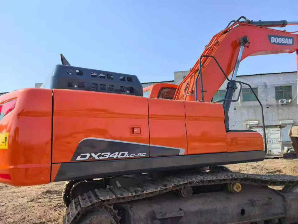 DOOSAN DX340-9C used excavator photo 6