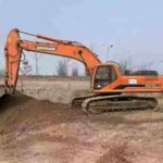 DOOSAN DX370LC-9 used excavator photo 1