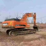 DOOSAN DX370LC-9 used excavator photo 3