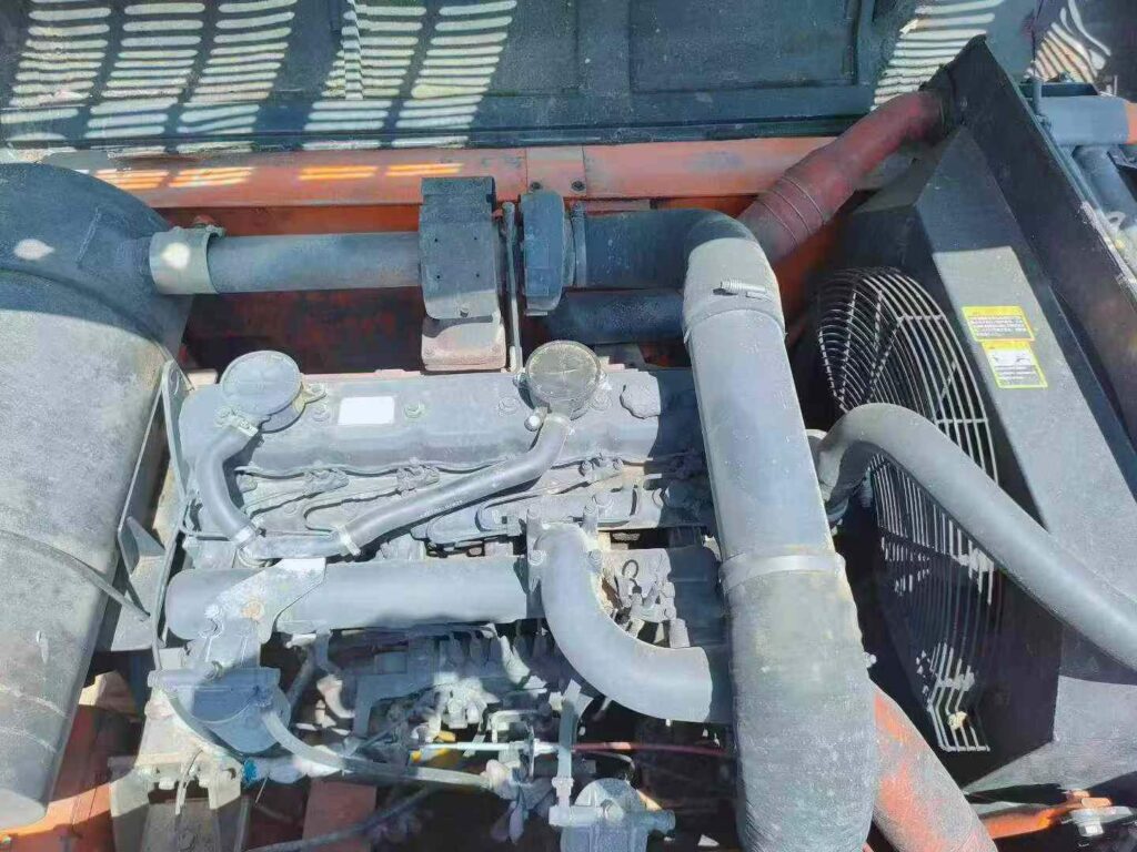 DOOSAN DX380 used excavator photo 6