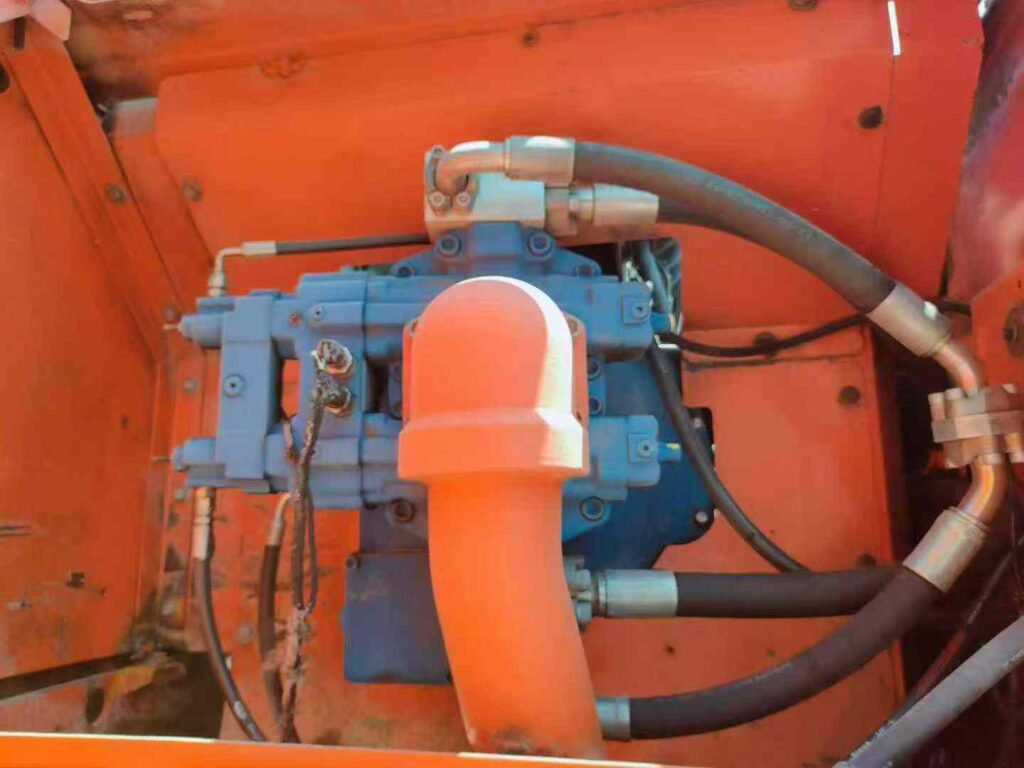 DOOSAN DX380 used excavator photo 7
