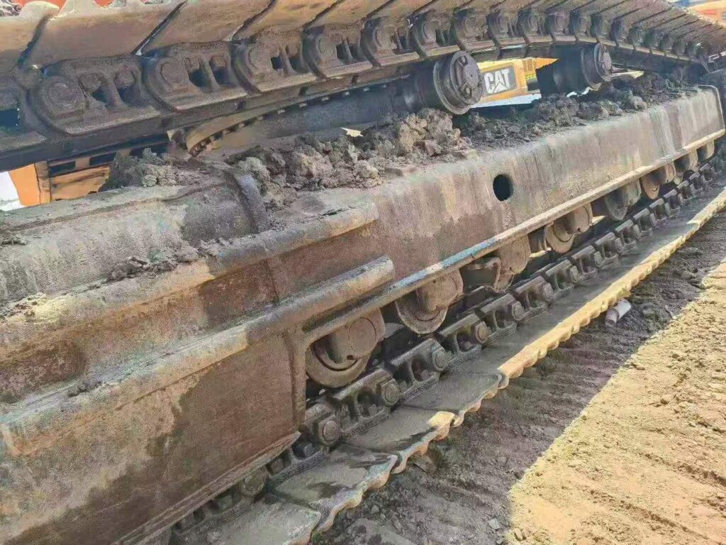DOOSAN DX380 used excavator photo 8